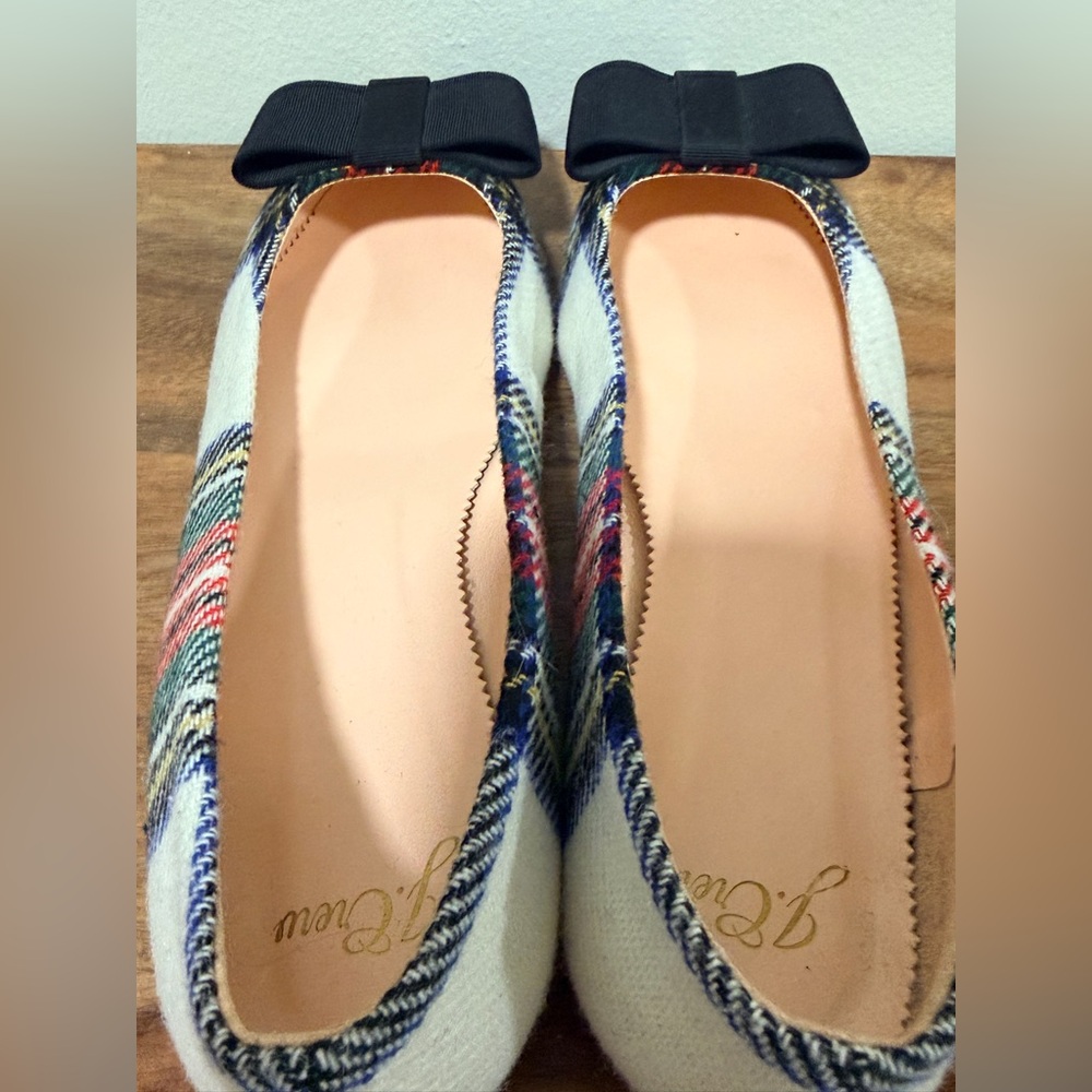 J. Crew Red/White Plaid Flats Black Bow Size 7 Snowy Tartan NWOT Old Money - Picture 6 of 12